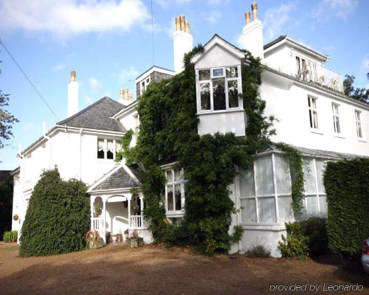 Fines Bayliwick Hotel Bracknell Dış mekan fotoğraf