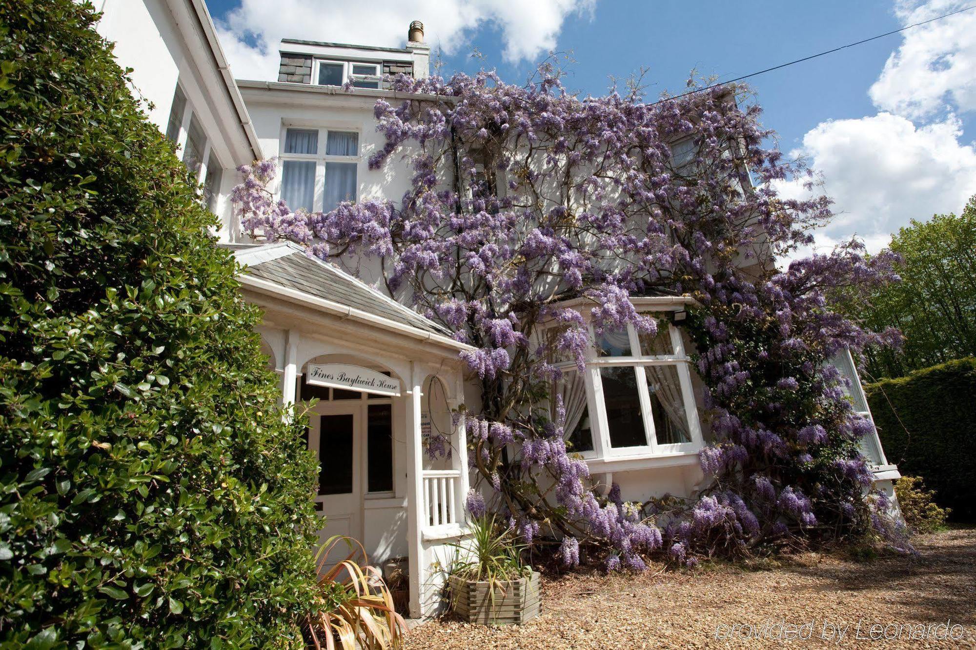 Fines Bayliwick Hotel Bracknell Dış mekan fotoğraf