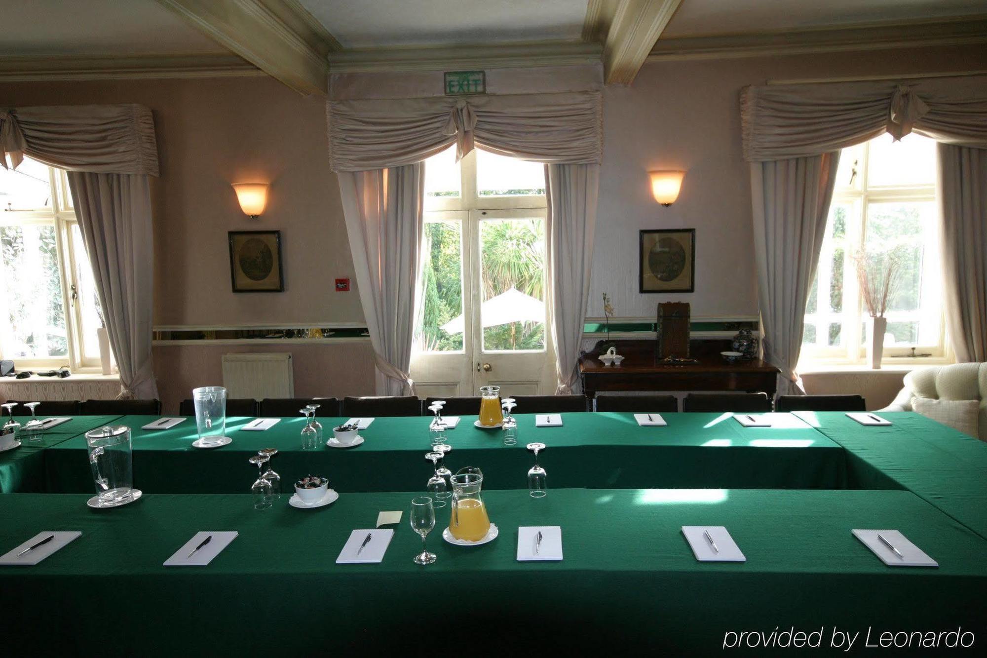 Fines Bayliwick Hotel Bracknell Dış mekan fotoğraf