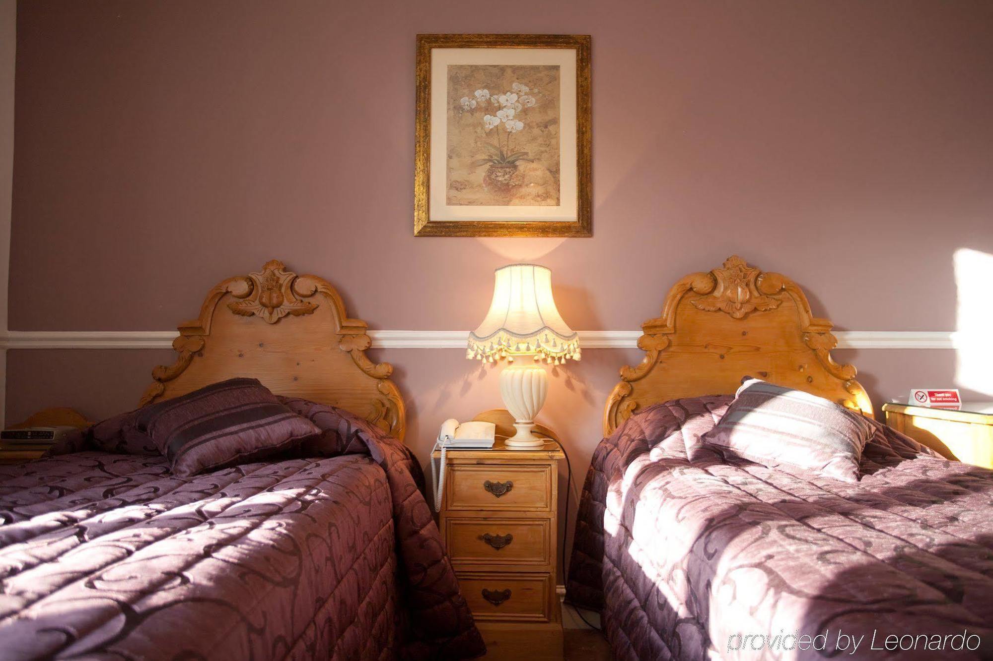 Fines Bayliwick Hotel Bracknell Dış mekan fotoğraf