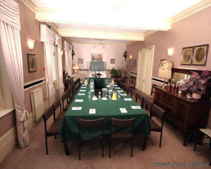 Fines Bayliwick Hotel Bracknell Dış mekan fotoğraf